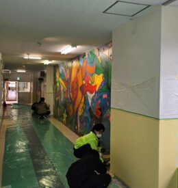 🎨 6年生がつくる「ありがとう」の色──卒業前の特別な塗装プロジェクト/取手市　戸頭小学校